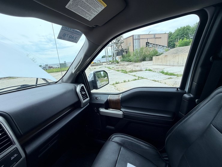 2017-ford-f150-image-53