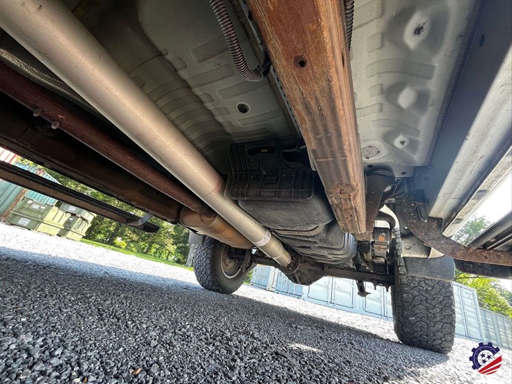 2019-chevrolet-silverado-truck-image-23