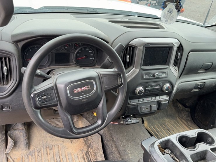 2021-gmc-3500-image-18