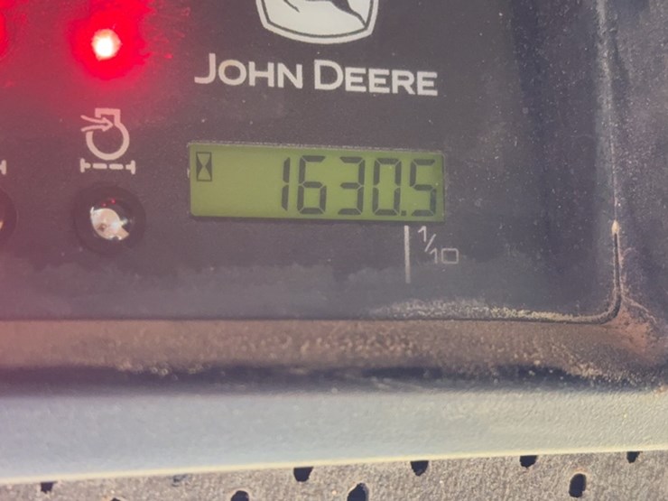 john-deere-260-image-13