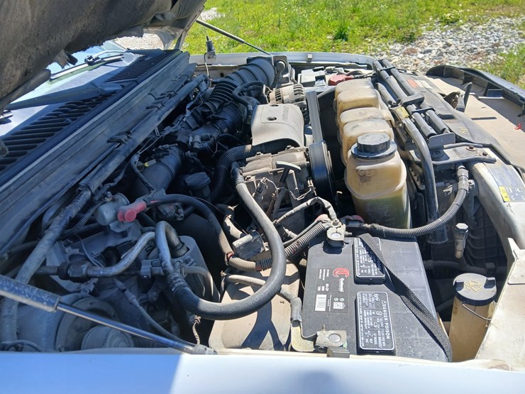 2003-ford-f550-image-19