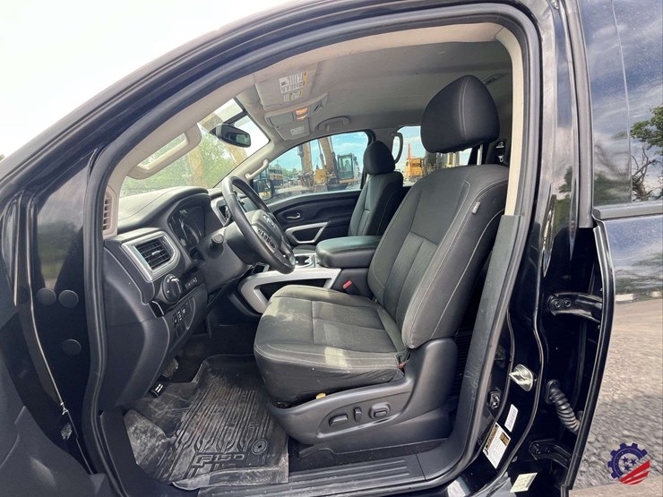 2017-nissan-titan-image-66