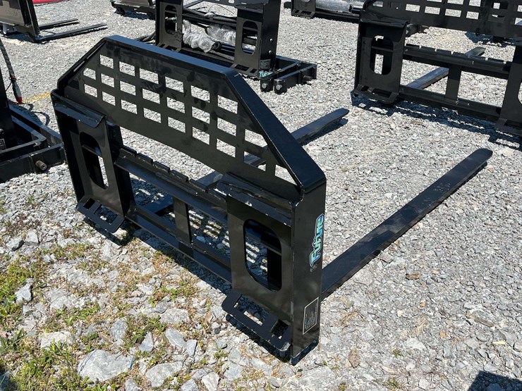 unused-2026-future-ft-dhc-skid-steer-forks---[skid-steer-attachments]-attachment-image-5