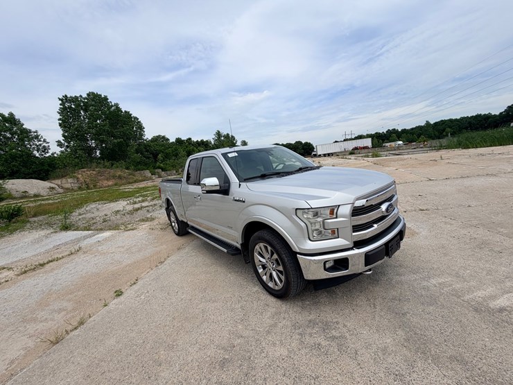 2017-ford-f150-image-17