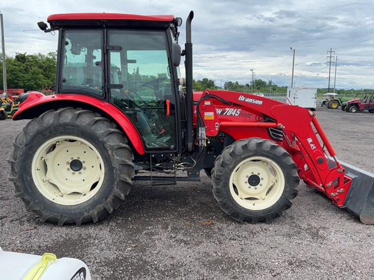 #3042-•-branson-7845-tractor-image-4