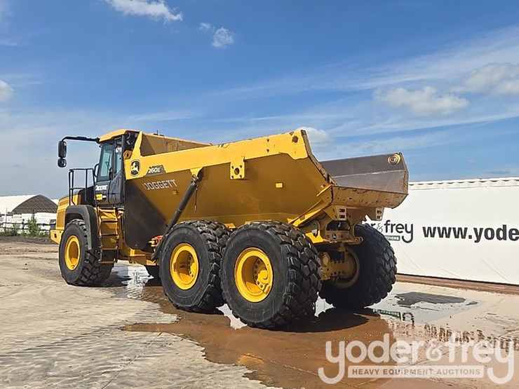 2023-deere-260e-image-3