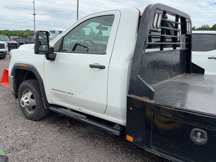2021-gmc-3500-image-11