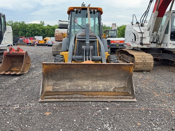 deere-310sj-image-2
