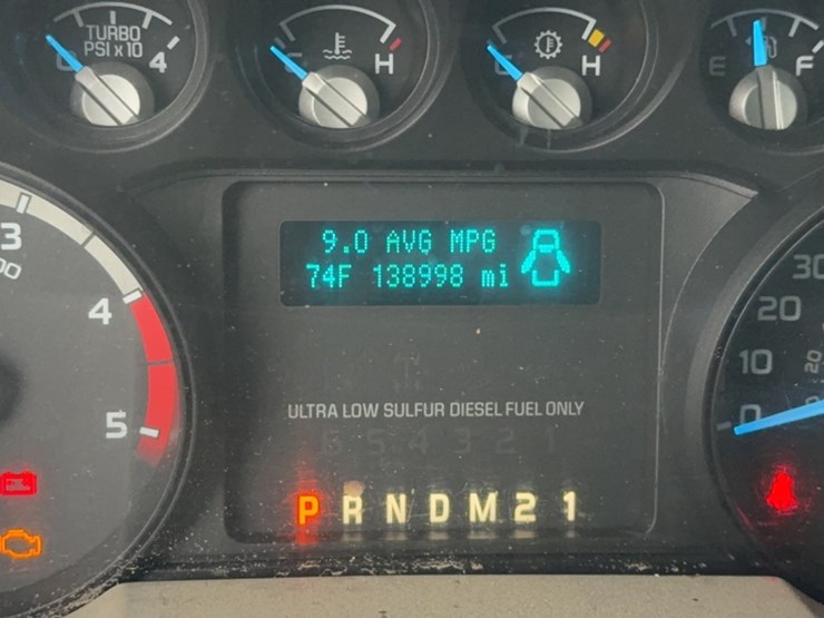 2015-ford-f550-image-24