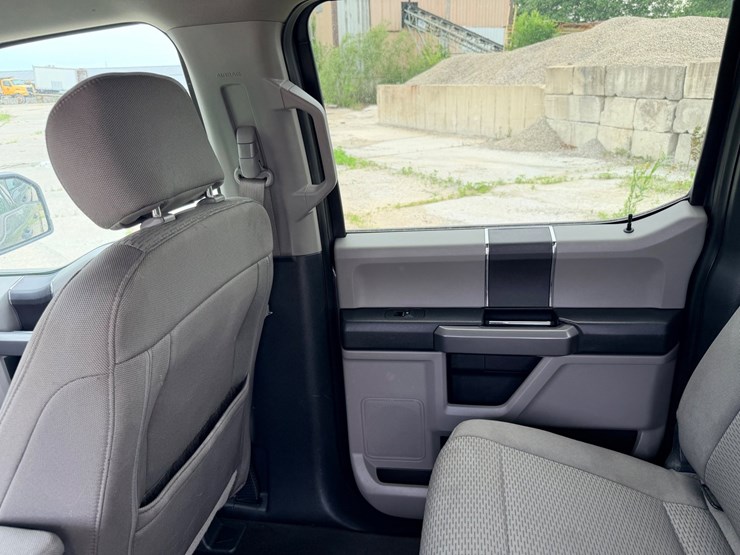 2019-ford-f150-image-61