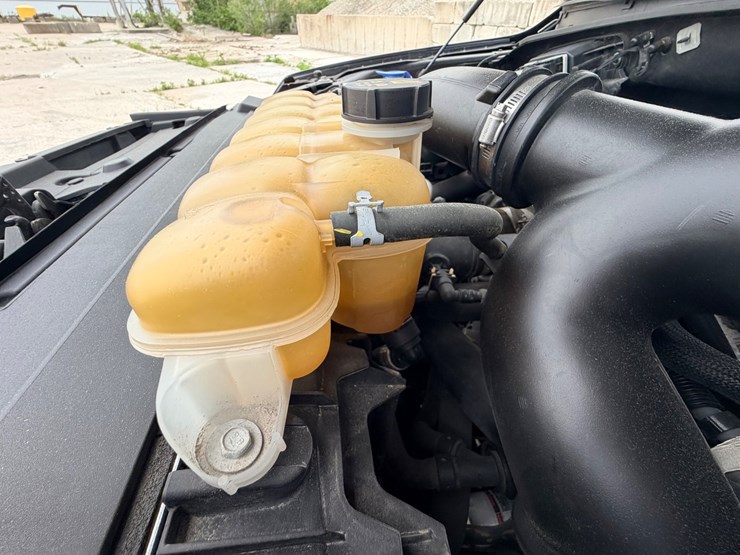 2019-ford-f150-image-38
