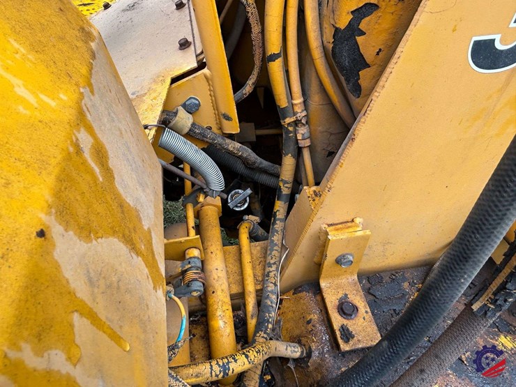 1989-john-deere-310-image-69