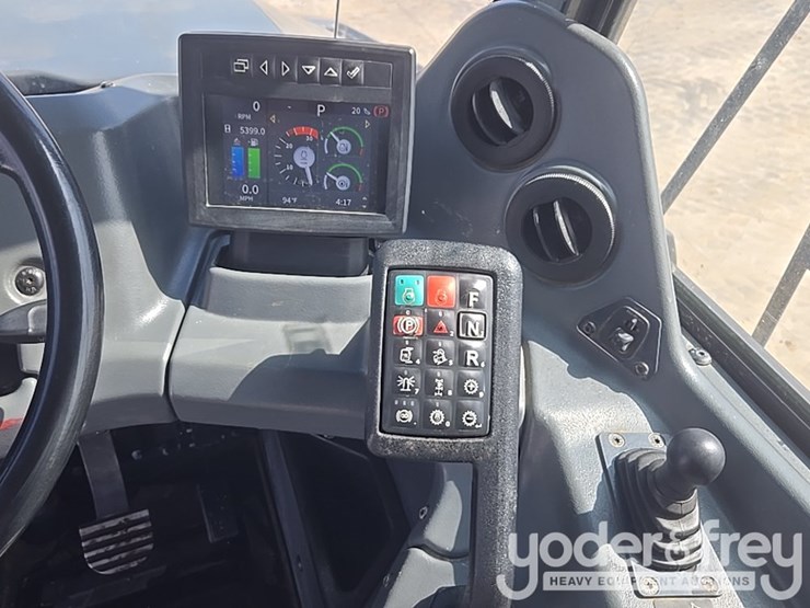 2023-deere-260e-image-50