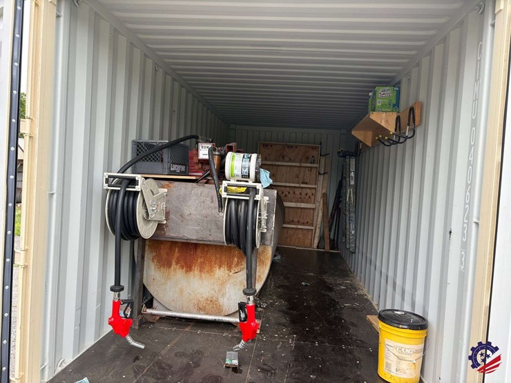 completely-self-contained-jobsite-fuel-container-image-1