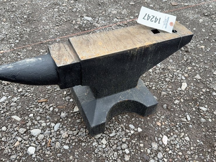 #6045-•-200lb-anvil-image-2