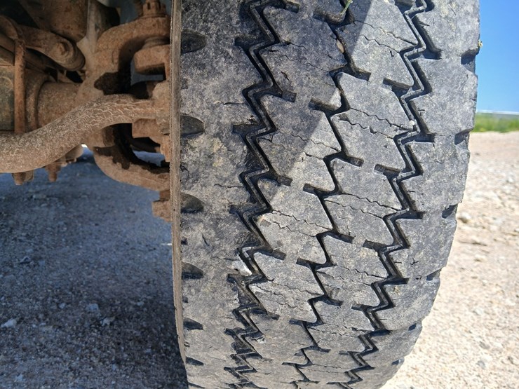 2003-ford-f550-image-86