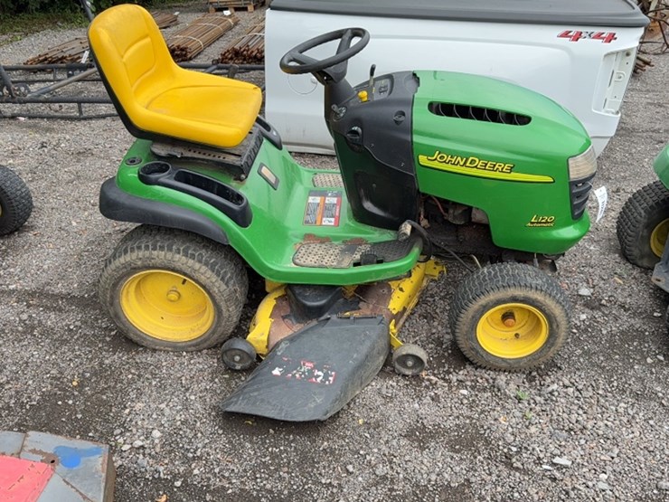 john-deere-l120-image-3