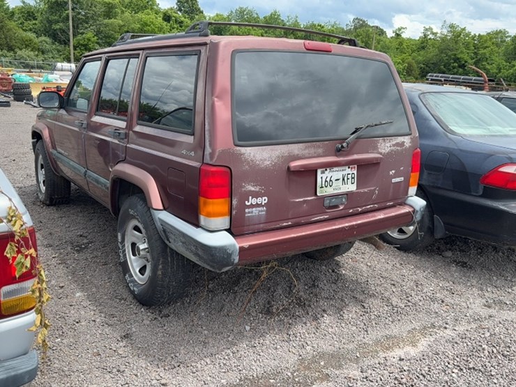 2000-jeep-cherokee-image-10