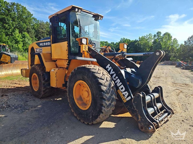 2023-hyundai-hl940a-image-2