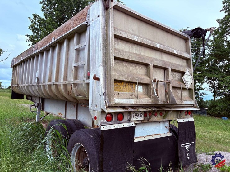 1985-fruehauf-trailer-image-3