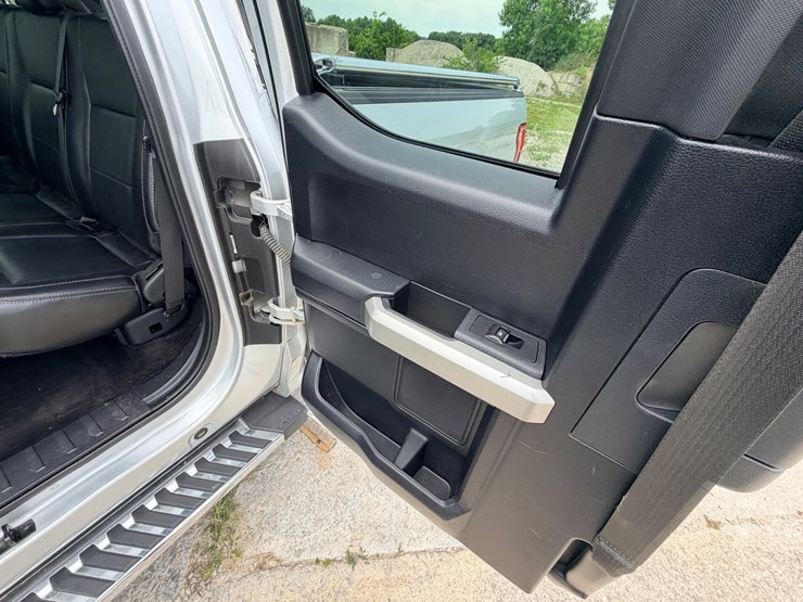 2017-ford-f150-image-71