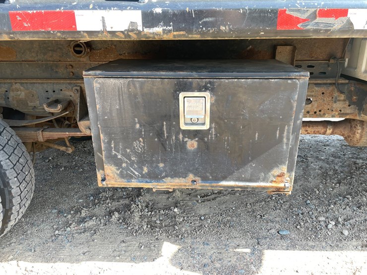 2004-ford-f450-image-18