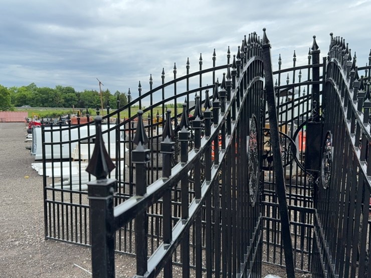 #6084-•-16'-bi-parting-gate-image-6