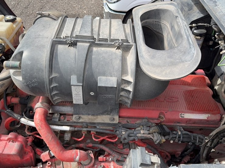 2014-kenworth-t660-image-27