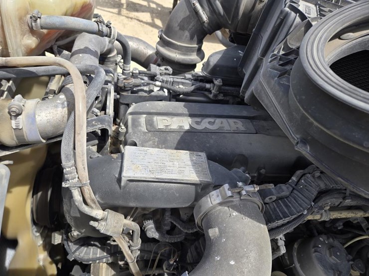 2018-kenworth-t680-image-34