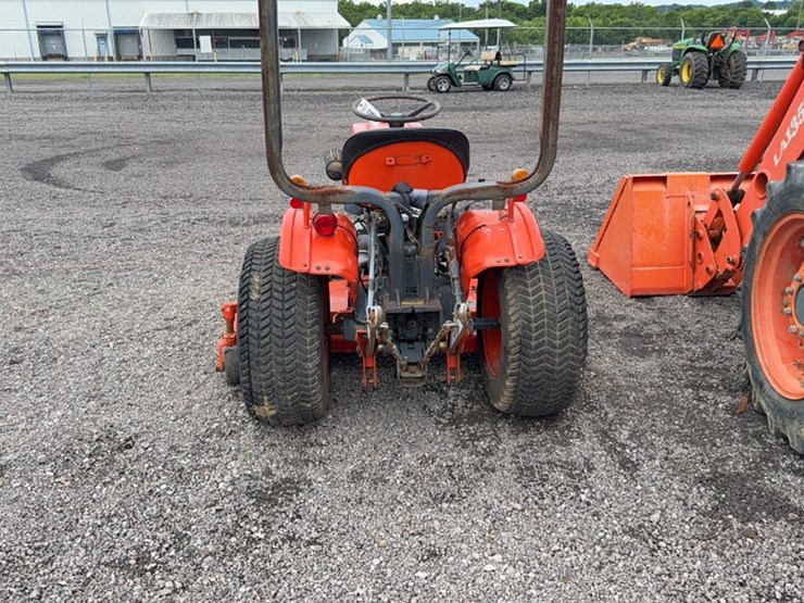 kubota-b7100-image-9