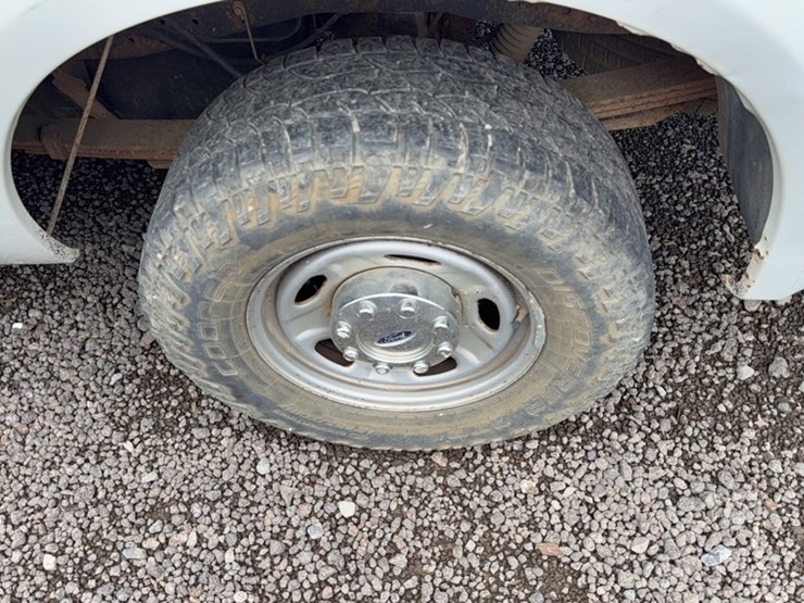 2010-ford-f250-image-11