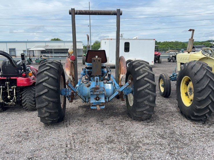 ford-4610-image-10