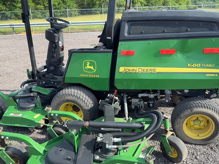 john-deere-1600-image-12