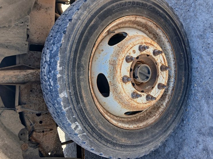 2003-ford-f550-image-89