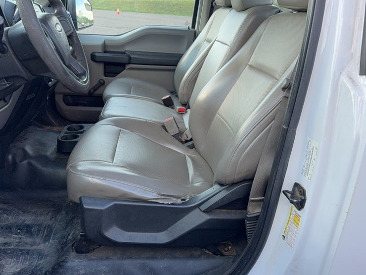 2016-ford-f150-image-16