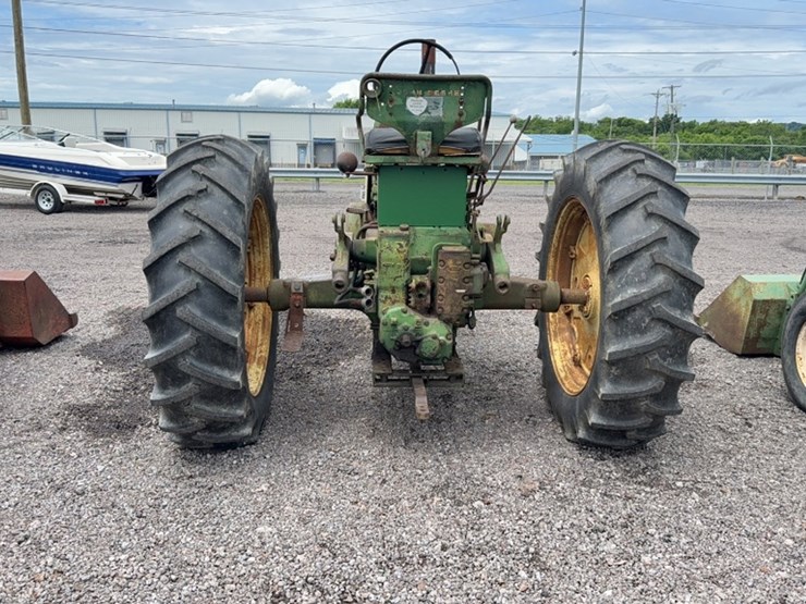 john-deere-720-image-8