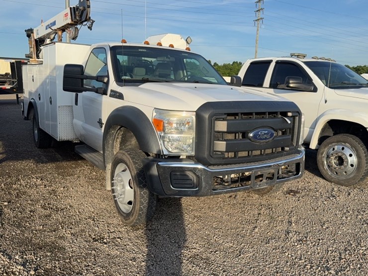 2014-ford-f550-image-3