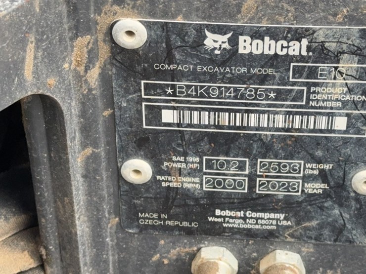 2023-bobcat-e10-image-12
