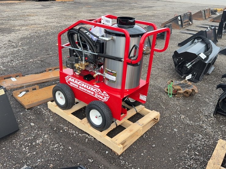 #2058-•-magnum-4000-series-pressure-washer-image-5