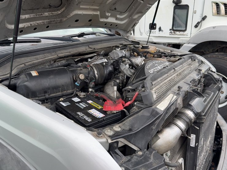 2008-ford-f550-image-21