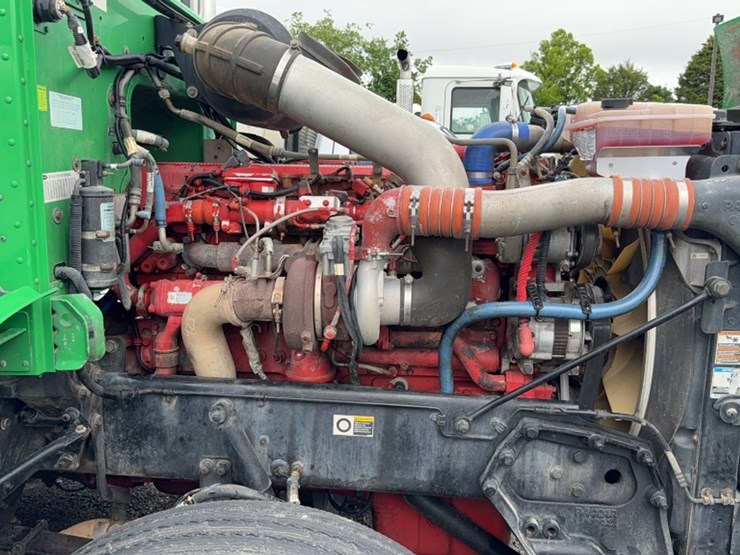 2014-peterbilt-386-image-18