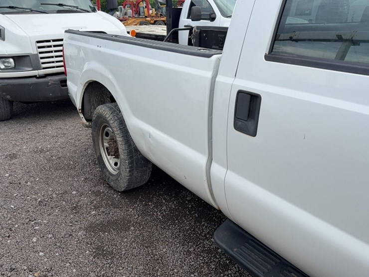 2010-ford-f250-image-7