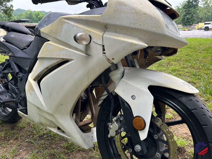 2008-kawasaki-ninja-250r-motorcycle-image-22