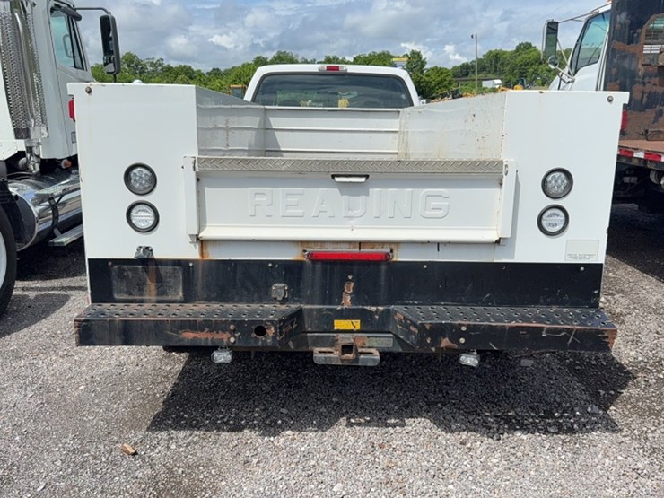 2005-ford-f450-image-13
