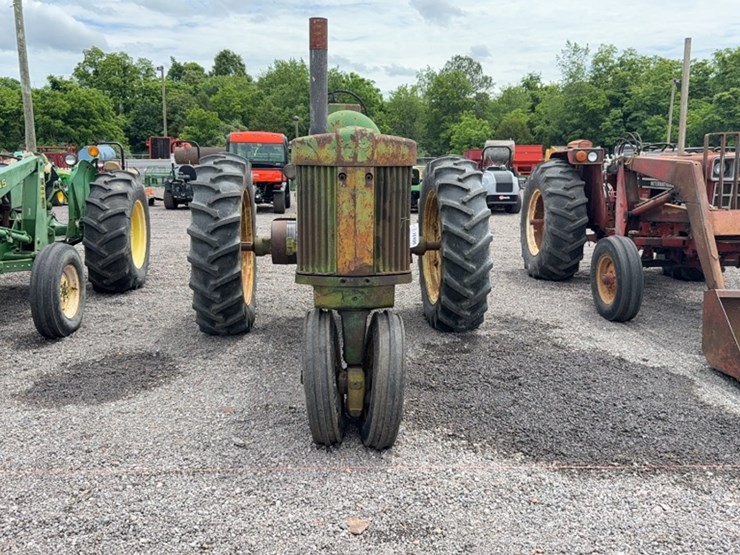 john-deere-720-image-2