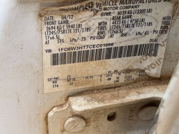 2012-ford-f350-image-18