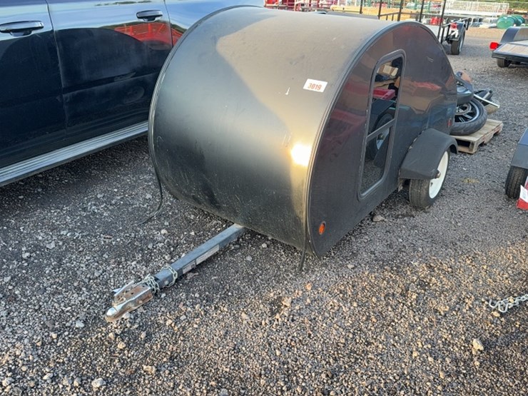 #3019-•-7'-bumper-pull-enclosed-trailer-image-1
