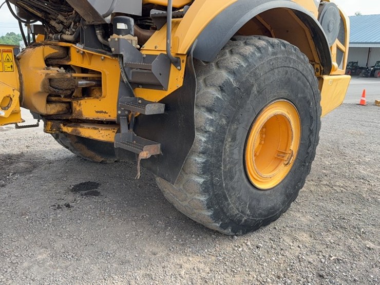 volvo-a40f-image-6