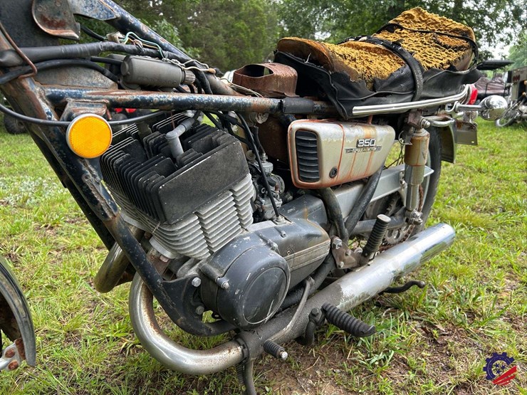 1973-yamaha-350-motorcycle-image-8