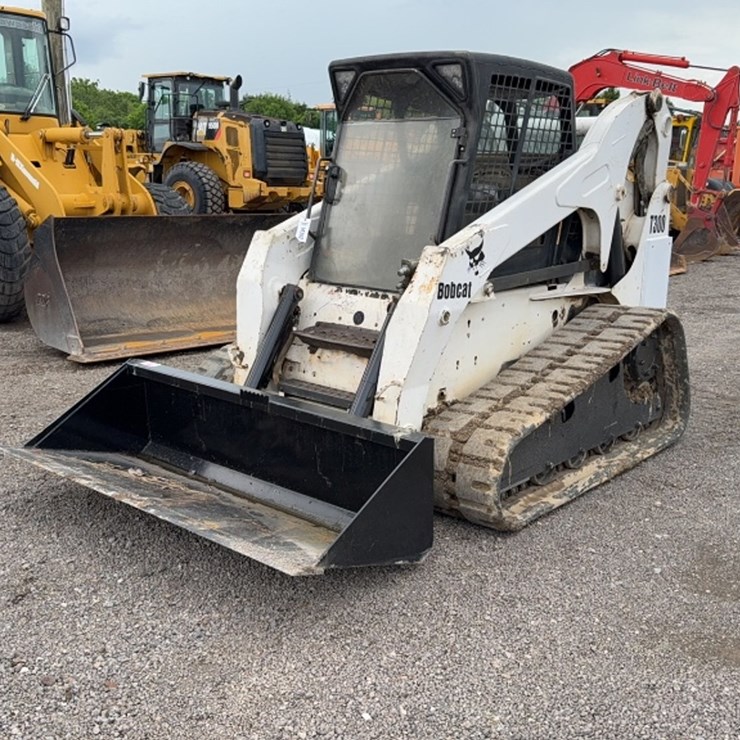BOBCAT T300